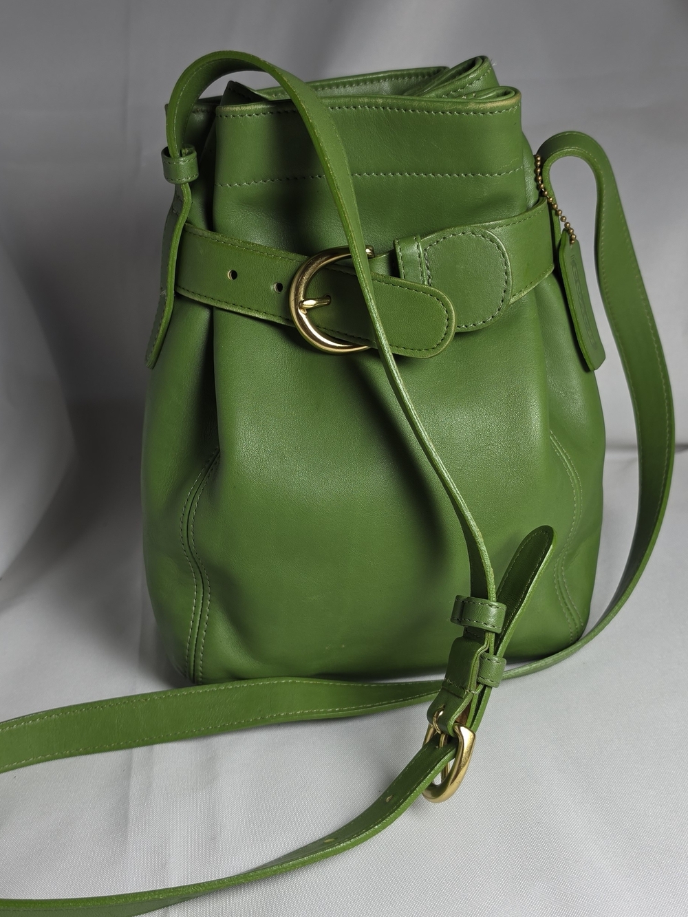 Vintage Coach Soho Belted Bucket Bag 4156 Leaf Green Leather 1997 USA